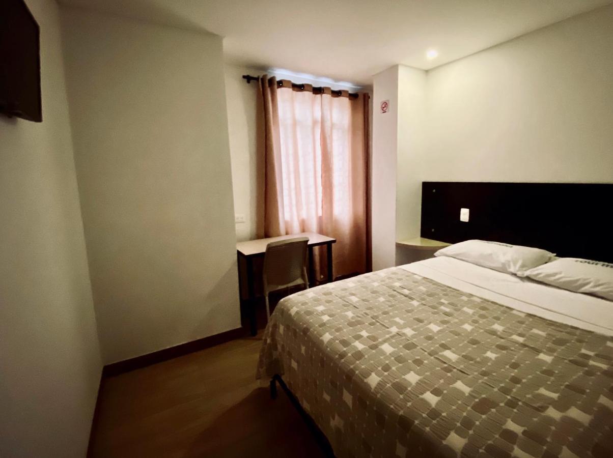 Hotel Tourmalet Cali Esterno foto