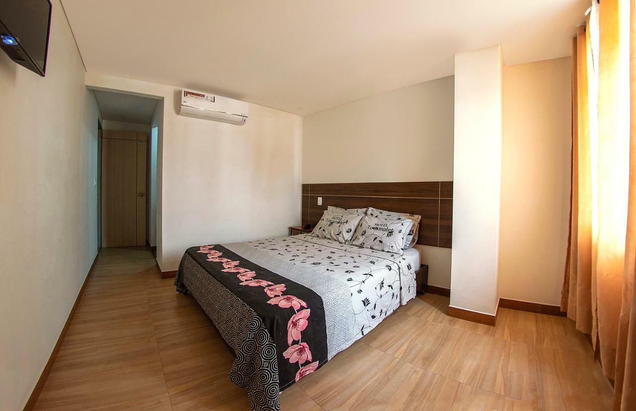 Hotel Tourmalet Cali Esterno foto